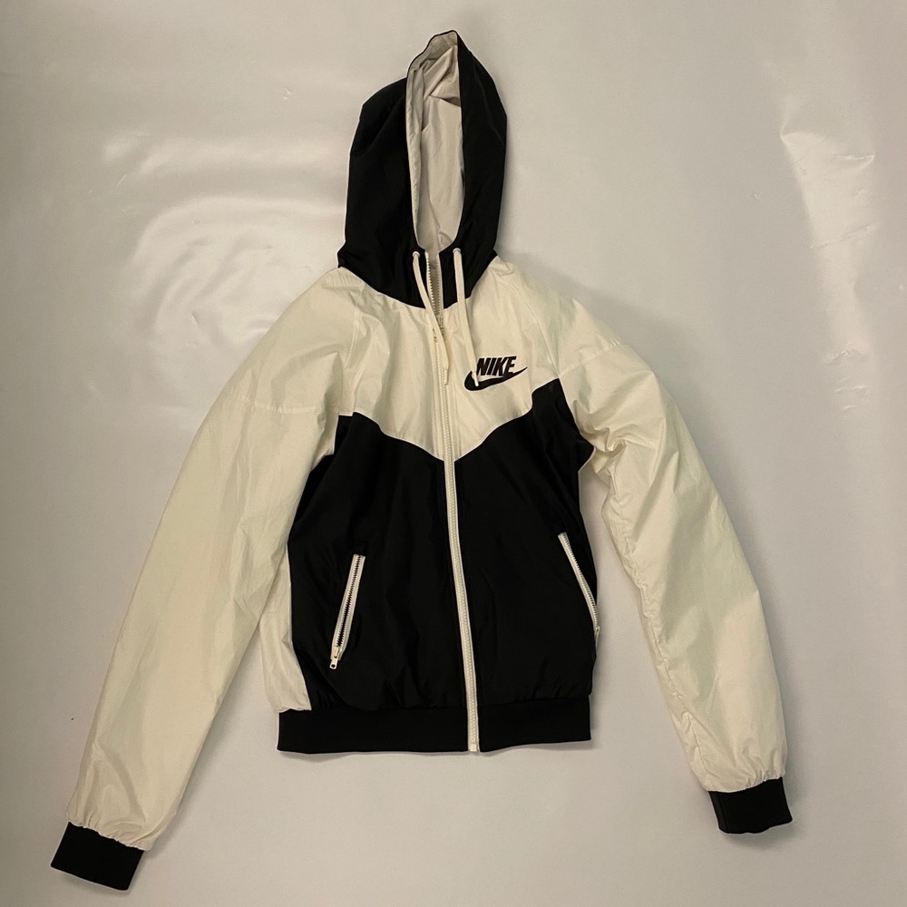 Nike Wind Breaker